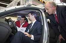 König Felipe VI. besucht das Seat-Werk Martorell (rechts: Seat-Vorstandsvorsitzender Jürgen Strackmann).  Foto:Auto-Medienportal.Net/Alexander Voigt